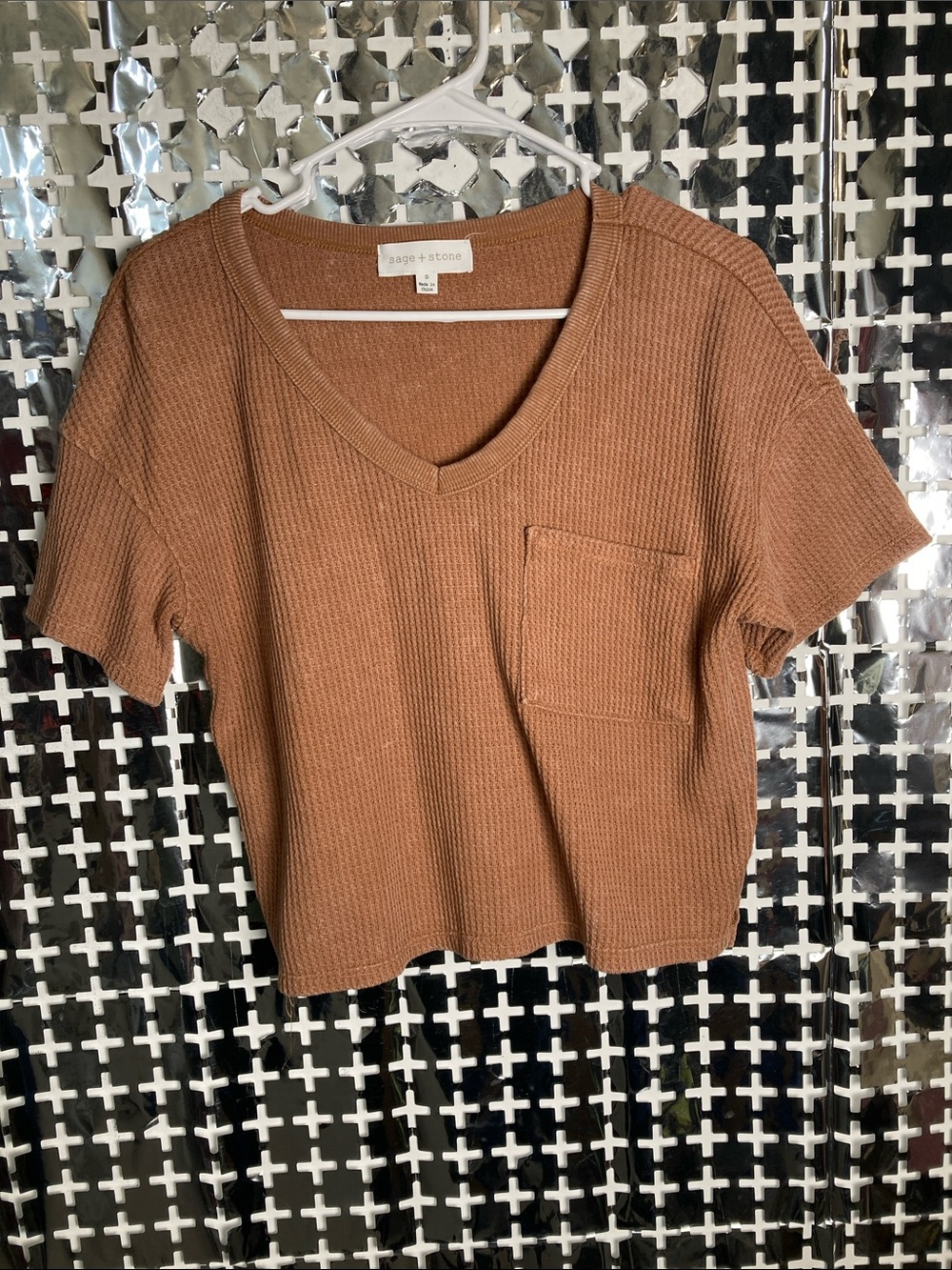 Sage & Stone Cropped Waffle V-Neck Pocket Tee in Brown